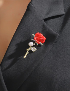 گل سینه رز تک مروارید