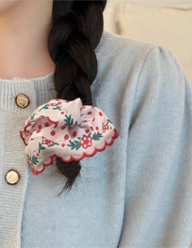 اسکرانچی پیتترستی تور گلدوزی دار