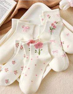 جوراب سفید لطیف نخ پنبه با طرح گل بهاری صورتی