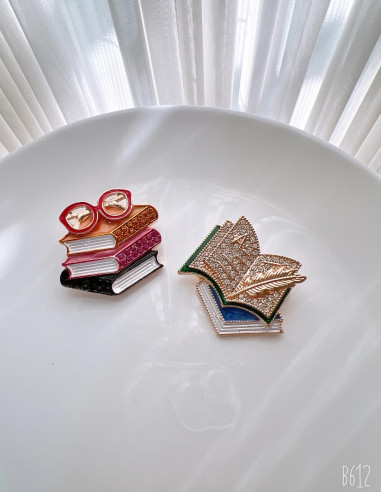 گل سینه کتاب