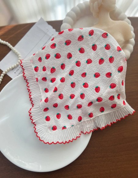 اسکارف توت فرنگی