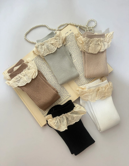 جوراب کبریتی لبه دانتل دخترانه